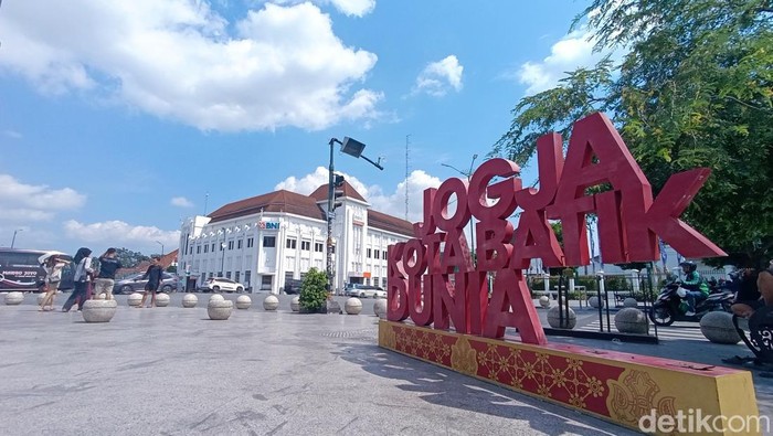 Duh, Wisatawan Perempuan Diduga Jadi Korban Pelecehan di Titik Nol Km Jogja