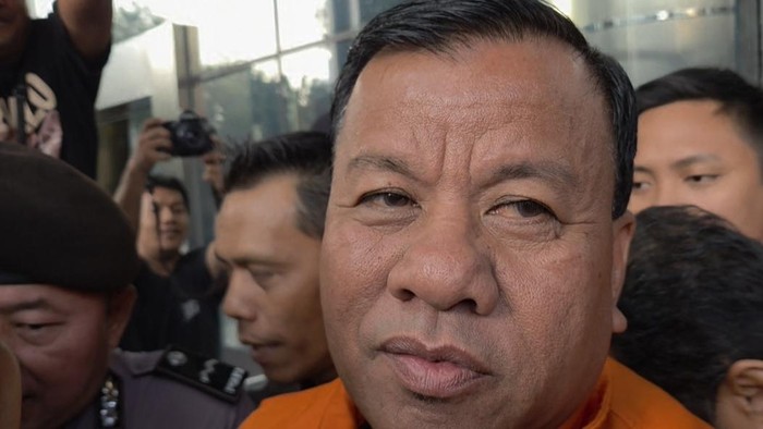 8 Fakta Suap Mobil Land Cruiser Rp 2 Miliar yang Menjerat Bupati Kuansing