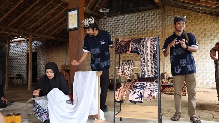 Genjot Ekonomi, Astra International Tbk Perkuat Budaya Osing Desa Kemiren