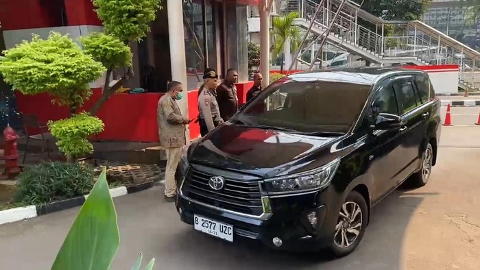 Bupati Langkat Tiba di Gedung KPK Usai Terjaring OTT Kasus Suap Proyek