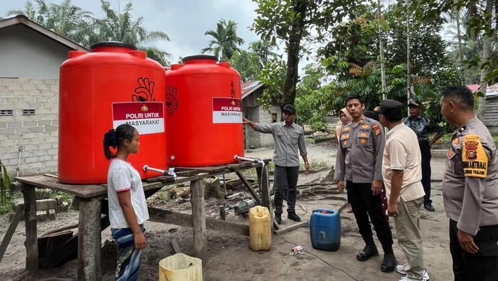Polres Dumai Sediakan Sumur Bor untuk Warga Bukit Kapur yang Dilanda Kekeringan