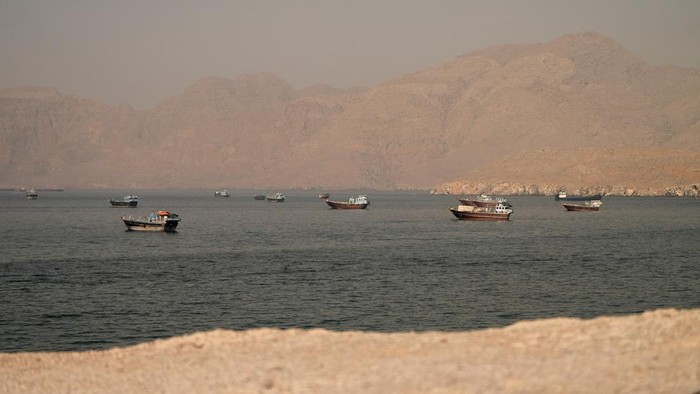 AS Tegas-tegas Tolak Pungutan Tarif Iran Atas Selat Hormuz
