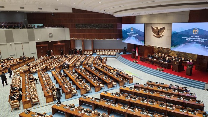 DPR Gelar Rapat Paripurna ke-24 Masa Sidang V, 298 Anggota Hadir