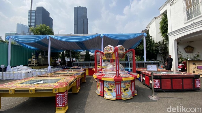 69 Tersangka Judi Berkedok Timezone Dibekuk, Polisi Ungkap Modus Penyebaran Lewat Komunitas