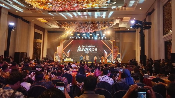Daftar Lengkap Penerima Bali-Nusra Awards 2026 Versi Beritainti.com