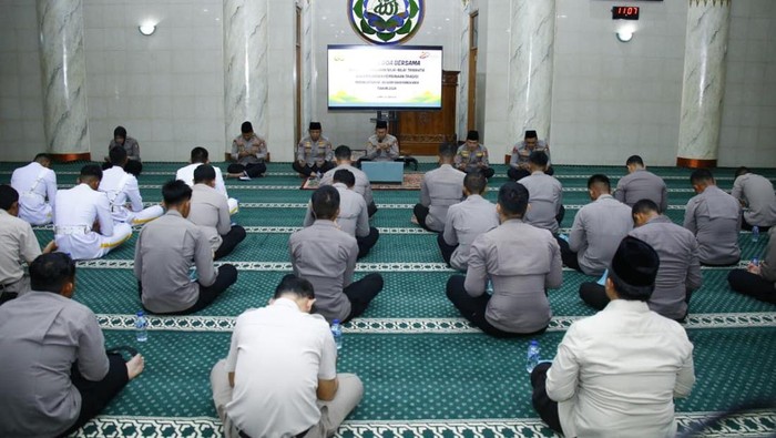 Menyambut Hari Bhayangkara ke-80, Polri Gelar Dzikir dan Doa Bersama di Mabes
