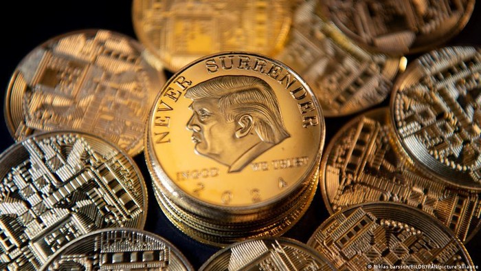 Transformasi Sikap Trump: Dari Sebut Kripto Penipuan, Kini Raup Rp 18 Triliun di 2025