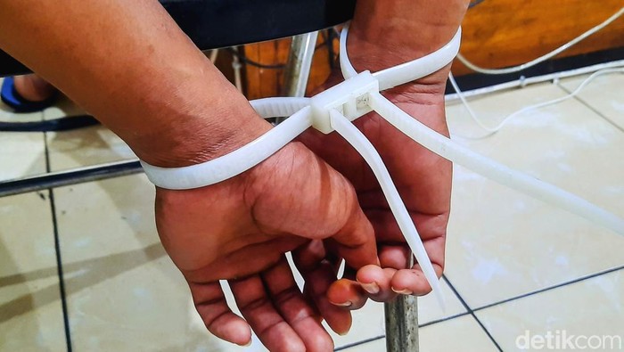 POLISI AMANKAN PRIA CABULI BOCAH DI CIAMPEA BOGOR, MODUS PINJAMI HP