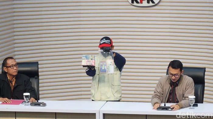 KPK Dalami Dugaan Gratifikasi Bupati Langkat, Selain Suap Proyek Terima Rp 3,5 Miliar Terkait Mutasi Jabatan
