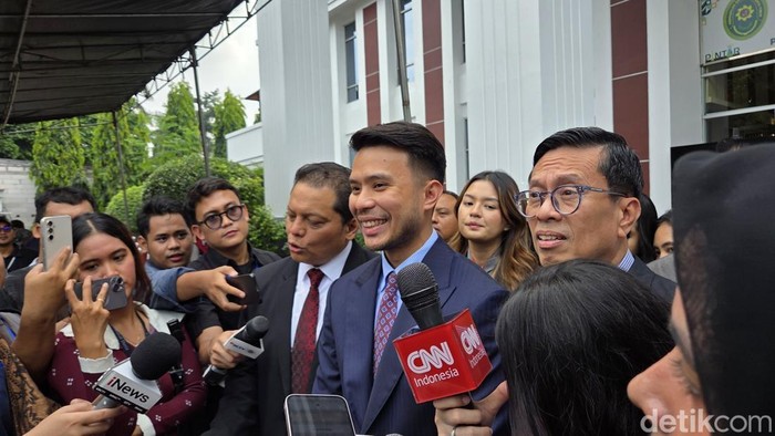 Jokowi Siap Hadir di Sidang dr Tifa, Bukti Keaslian Ijazah Akan Diungkap Langsung