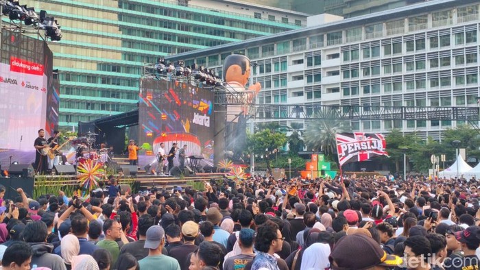 Doa dan Harapan Jak Mania Gema di Bundaran HI: Jakarta Sukses, Persija Juara!