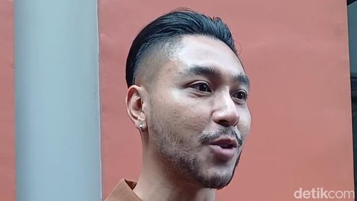 Canda Krisjiana Baharudin Usai Ditagih Nafkah Rp 200 Juta oleh Siti Badriah