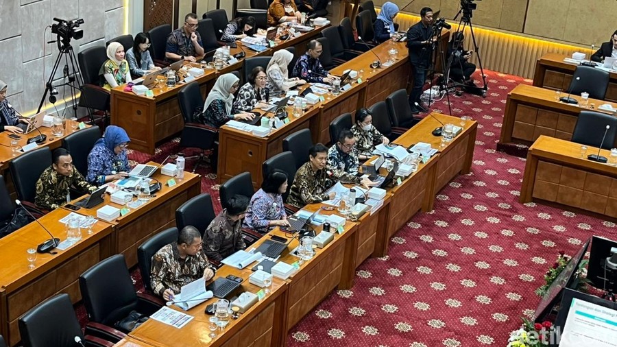 Menkes Budi Heran Maraknya Sentimen Antivaksin, Siapkan Strategi Edukasi Nasional