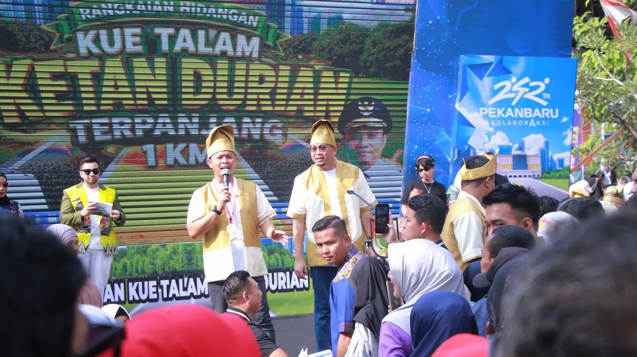 Festival Talam Ketan Durian Sepanjang Satu Kilometer di Pekanbaru Cetak Rekor MURI