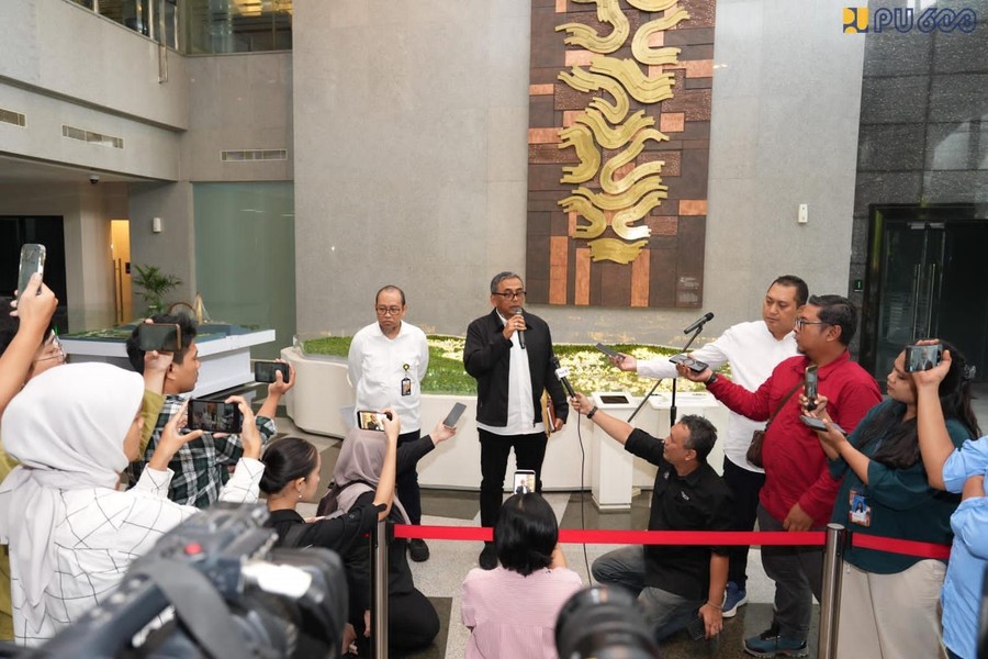 KemenPU Bantah Gunakan APBN untuk Biayai Menteri dan Keluarga Tonton Final Piala Dunia di AS