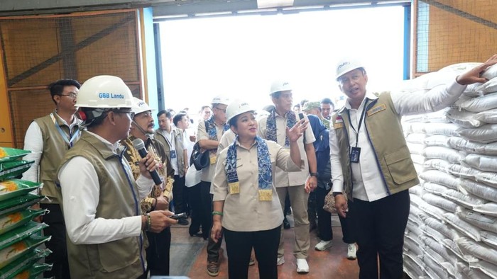 Titiek Soeharto Resmikan Gudang BULOG Berkapasitas 3.500 Ton di Banjarbaru, Perkuat Stok Pangan Kalsel