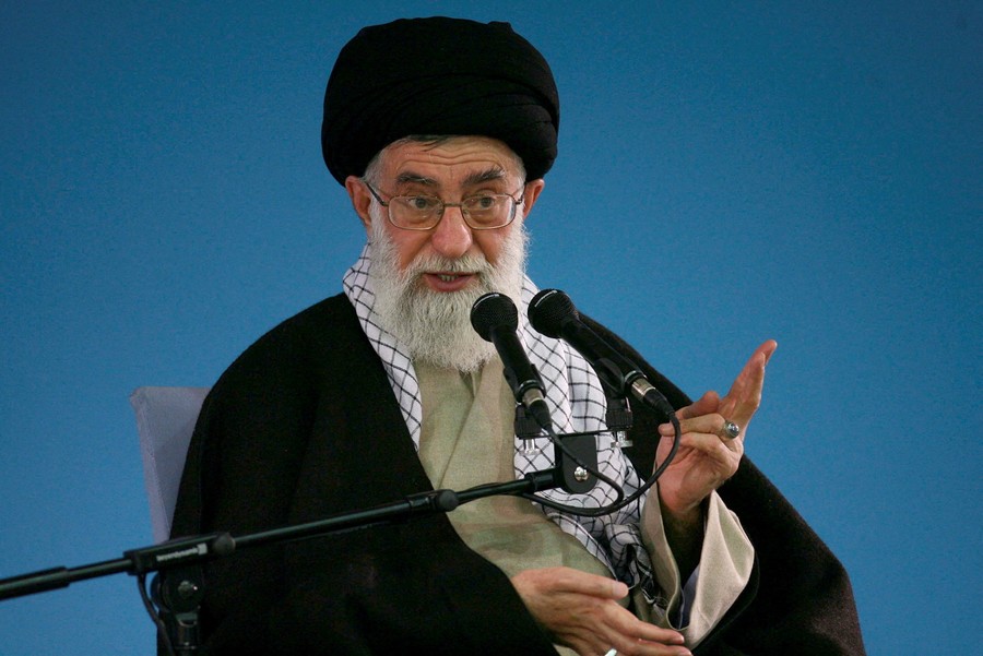 Pemakaman Ayatollah Khamenei, Iran Peringatkan AS-Israel Tak Macam-macam