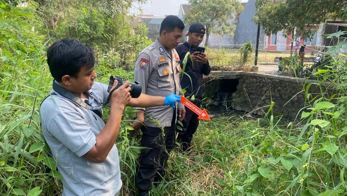 Warga Temukan Bayi Perempuan dengan Mulut Diplester dan Tali Pusar Melilit di Tepi Sungai Cilegon