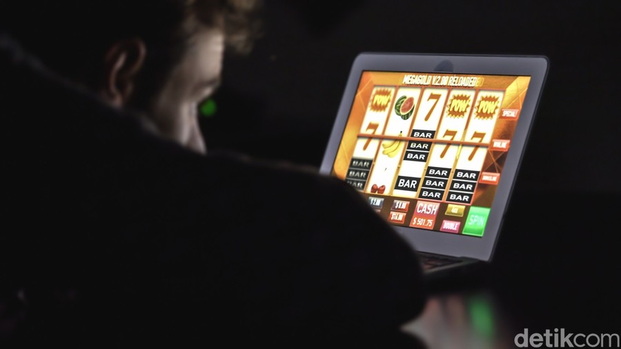 Skema Monetisasi di Balik Aplikasi HOT51 Terbongkar: Siaran Porno Disusupi Judi Online