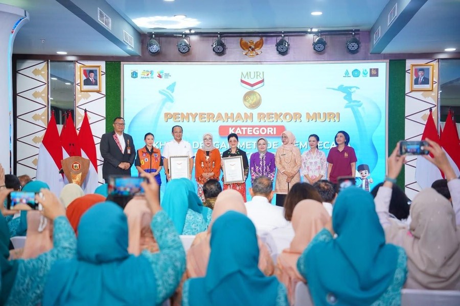 Khitanan Massal PAM JAYA Tembus 2.445 Peserta, Raih Rekor MURI