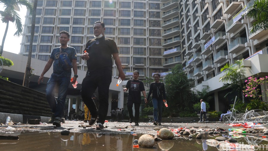 Eksekusi Hotel Sultan Dimulai, Nasib Ribuan Pekerja di Ujung Tanduk