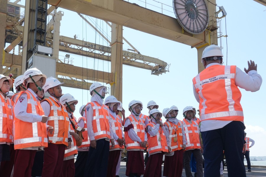 Pelindo Gelar Portground Vol. 1, Bangun Kesadaran Maritim Sejak Dini bagi Ratusan Pelajar