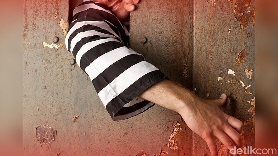 Kabur dari Kejaran Polisi, Pria di Bogor Lompat ke Sungai hingga Patah Kaki