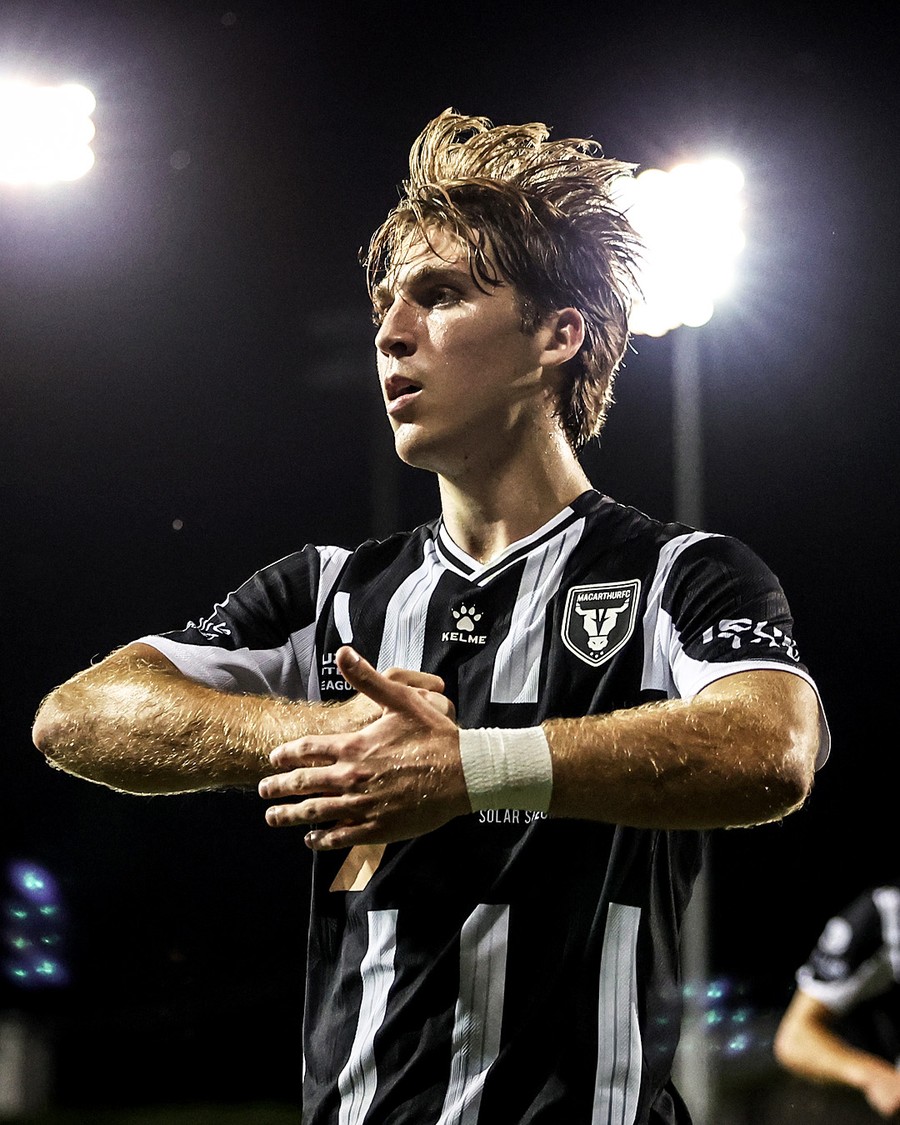 DPR RI Setujui Naturalisasi Luke Vickery dan Mitchell Baker