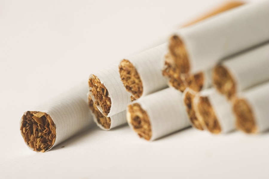 Buruh Industri Rokok Cemas Regulasi Ketat Ancam Mata Pencaharian Petani dan Pedagang