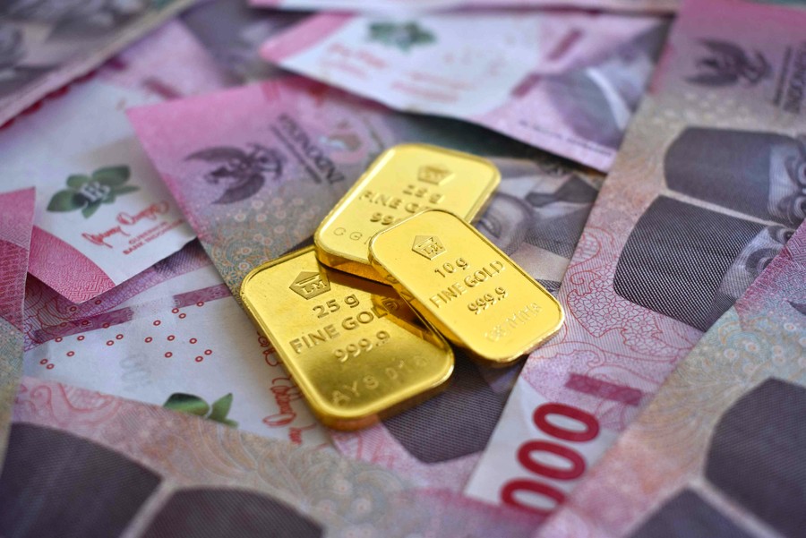 Harga Emas Antam Anjlok, Buyback Merosot Tajam Rp 36.000 per Gram
