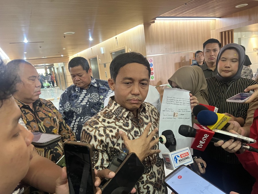 Menhut Raja Juli Akui Ada Amplop dari Bupati Kuansing: Sudah Dikembalikan