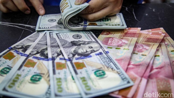 Dolar AS Menguat ke Rp 17.871 pada Perdagangan Pagi Ini