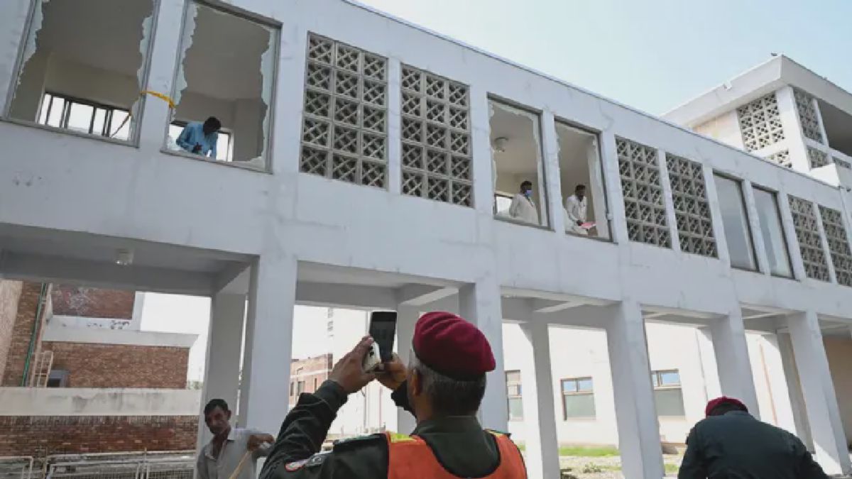 14 Bayi Tewas dalam Kebakaran Bangsal Bersalin RS Islamabad