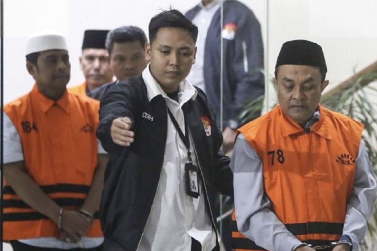 KPK Usut Suap Anggota DPR, BI Perluas QRIS ke Mancanegara