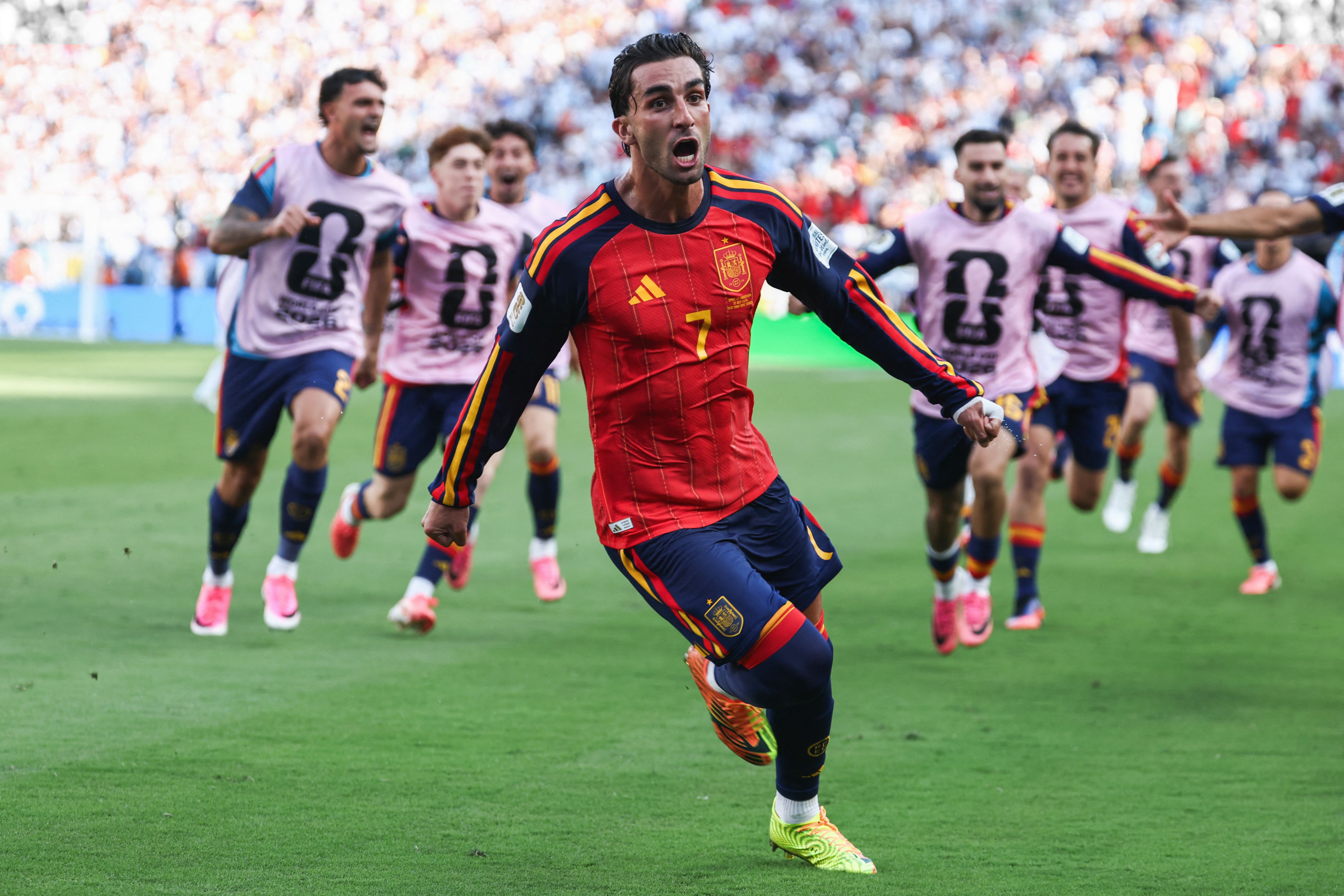 Spanyol Juara Piala Dunia 2026, Tate Bersaudara Ditangkap di Florida