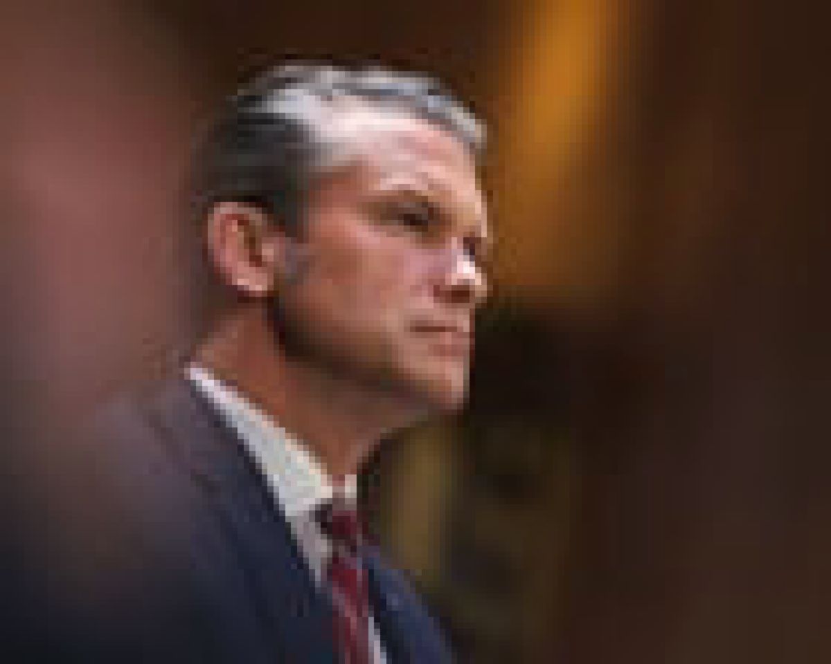 WASHINGTON, Beritainti.com — Kontradiksi besar terjadi dalam kebijakan fiskal Pentagon di bawah