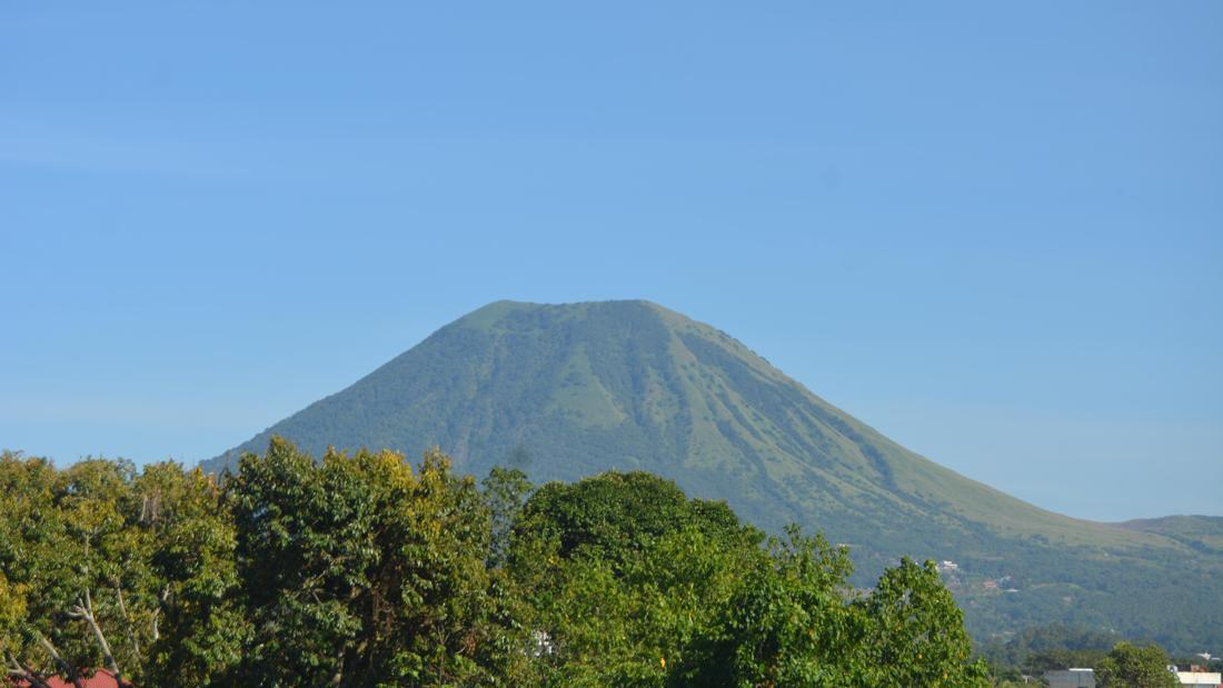 Gunung Lokon: Highland Tomohon yang Menawarkan Ketenangan Alternatif dari Hiruk Pikuk Kota