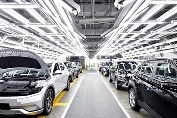 Pekerja Hyundai Mogok Besar-besaran, Produksi Mobil Terhenti