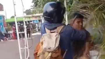Pemotor Piting Pengendara Mobil Gara-gara Masalah Klakson, Kini Diburu Polisi