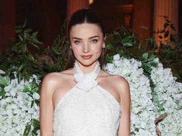 Diet Ekstrem Miranda Kerr Disorot Ahli Gizi, Ini Makanan yang Boleh &amp; Dihindarinya