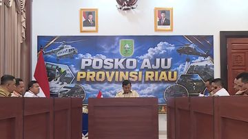 Tiba di Riau, Prabowo Langsung Gelar Rapat Penanganan Karhutla